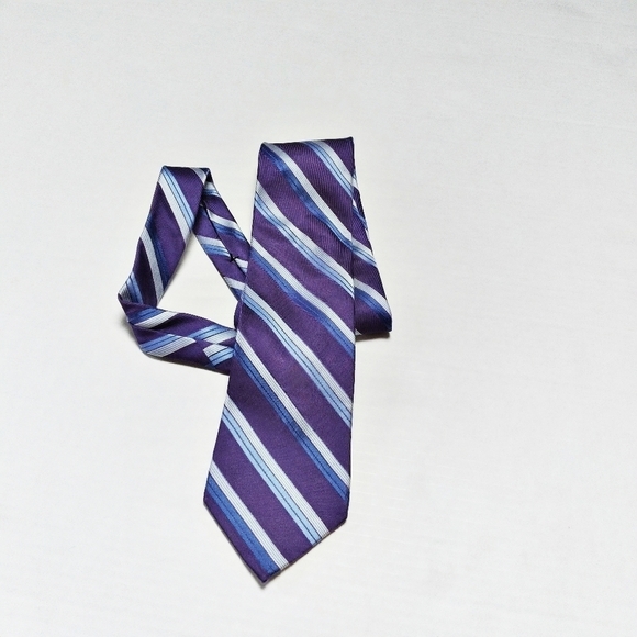 Michael Michael Kors Purple and Blue Striped 100% Silk Men's Necktie - Picture 2 of 6